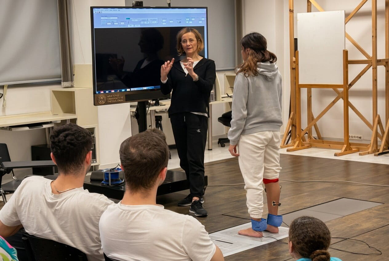 Performance data and wearable sensors